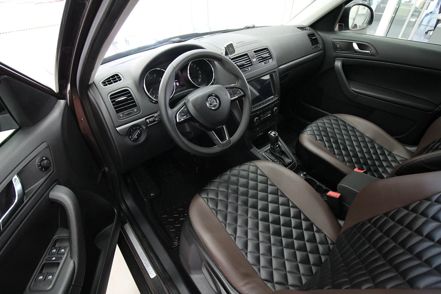 Skoda Yeti, 2015г., передний привод, робот