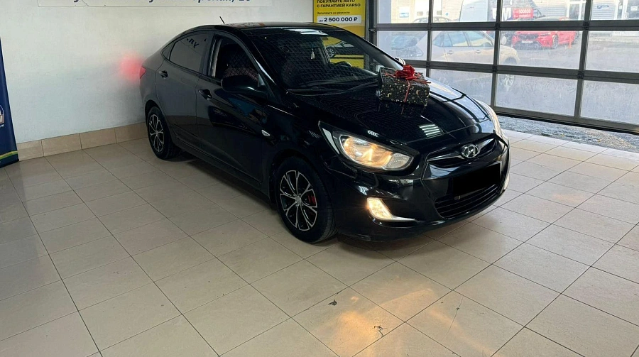 Hyundai Solaris, 2012г., передний привод, механика