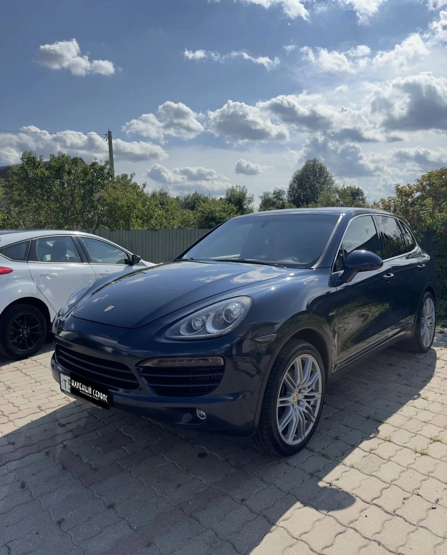 Porsche Cayenne, 2012г., полный привод, автомат