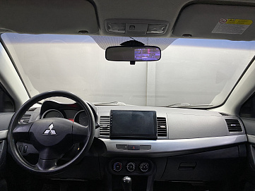 Mitsubishi Lancer, 2010г, передний привод, механика