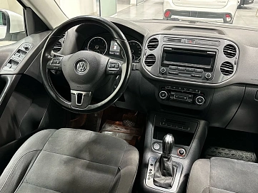 Volkswagen Tiguan, 2012г, полный привод, автомат