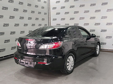 Mazda , 2011г., передний привод, механика