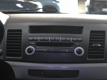 Mitsubishi Lancer, 2010г, передний привод, механика