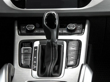 Geely Atlas, 2018г, передний привод, автомат