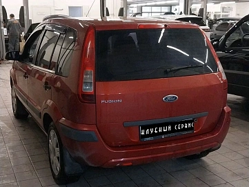 Ford Fusion, 2007г, передний привод, робот