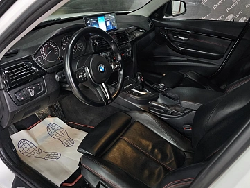 BMW 3 серии, 2012г., задний привод, автомат