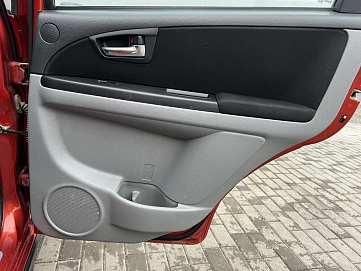 Suzuki SX4, 2010г, передний привод, механика