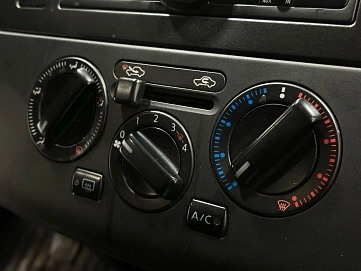 Nissan Tiida, 2011г, передний привод, механика