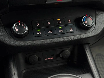 Kia Sportage, 2012г, передний привод, механика