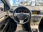 Opel Astra, 2008г., передний привод, механика