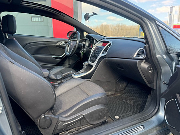 Opel , 2012г., передний привод, автомат