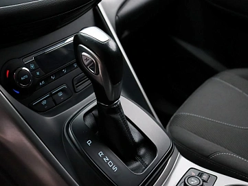 Ford Kuga, 2014г, передний привод, автомат