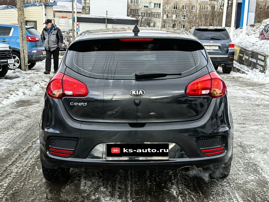 Kia Ceed, 2015г., передний привод, автомат