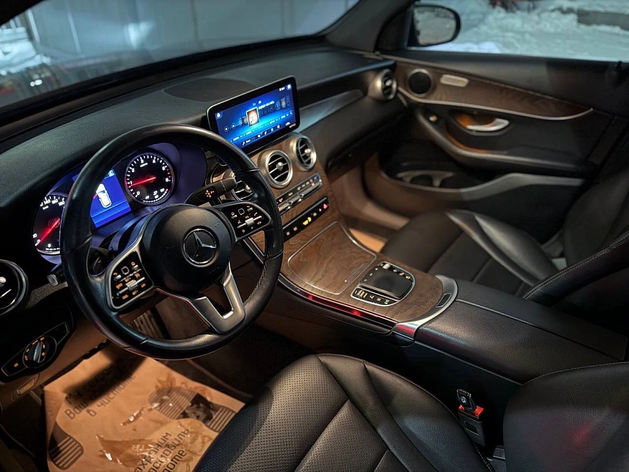 Mercedes-Benz GLC, 2020г., полный привод, автомат