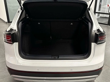 Volkswagen Tharu XR, 2024г, передний привод, автомат