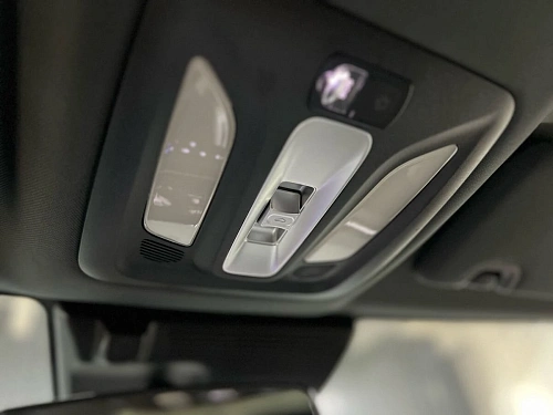 Changan UNI-V, 2024г, передний привод, робот