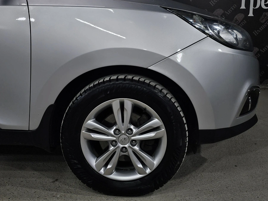 Hyundai ix35, 2012г., передний привод, автомат