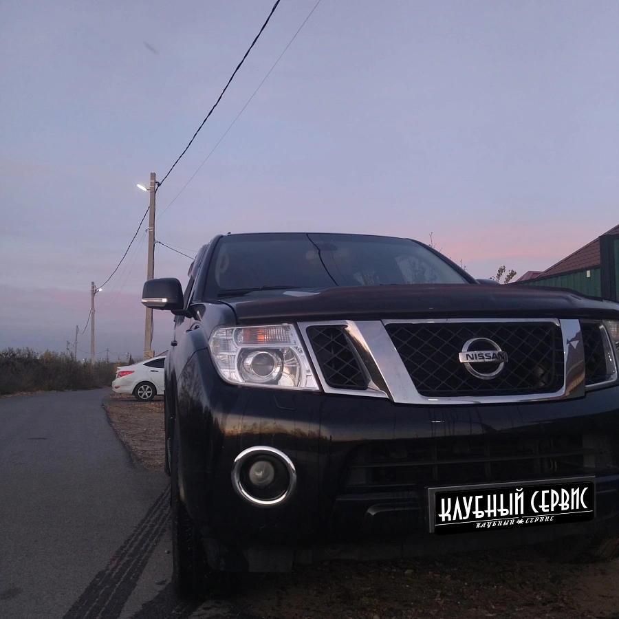 Nissan Pathfinder, 2011г., полный привод, автомат