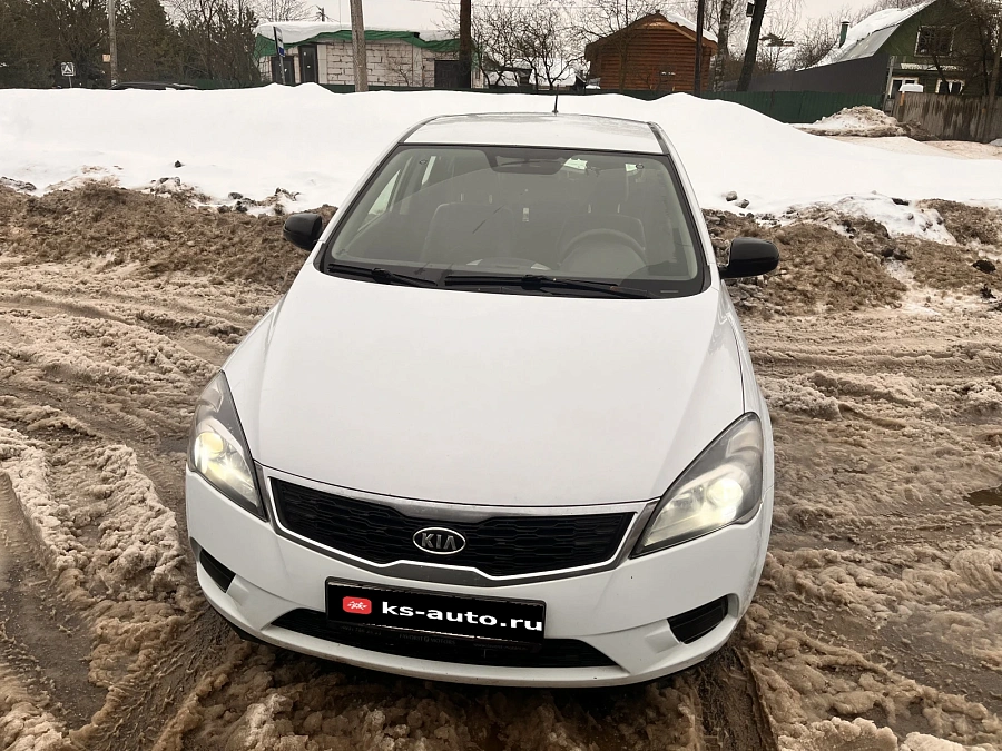 Kia Ceed, 2012г., передний привод, механика