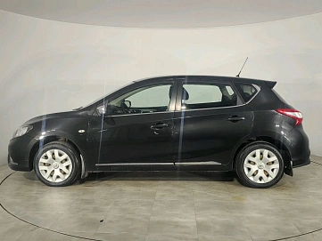 Nissan Tiida, 2015г., передний привод, механика