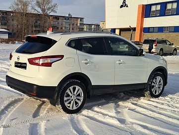 Nissan Qashqai, 2015г, полный привод, вариатор