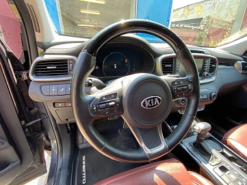 Kia Sorento, 2016г, полный привод, автомат