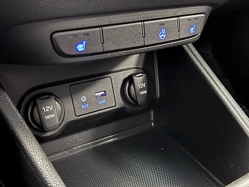 Hyundai Solaris, 2017г, передний привод, автомат