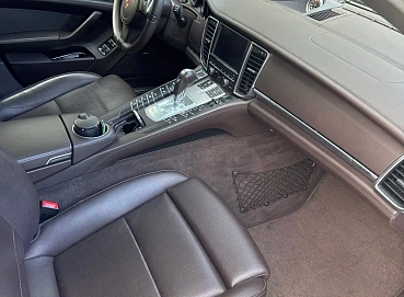 Porsche Panamera, 2011г, полный привод, робот