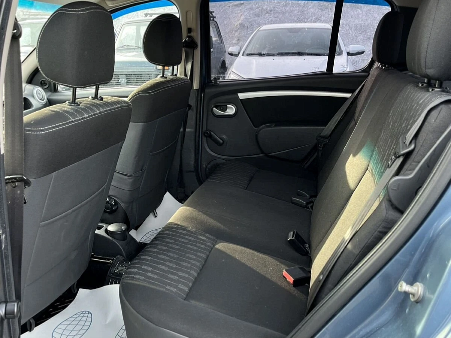 Renault Sandero, 2011г., передний привод, автомат