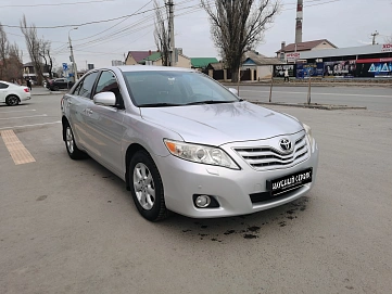 Toyota Camry, 2010г, передний привод, автомат