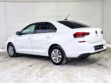 Volkswagen Polo, 2020г, передний привод, механика