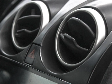 Nissan Qashqai, 2012г, передний привод, механика