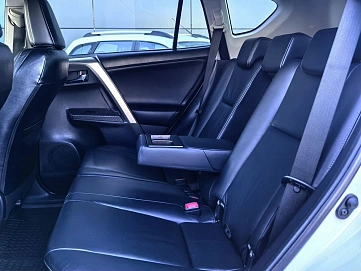 Toyota RAV4, 2013г, полный привод, автомат