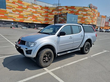 Mitsubishi L200, 2010г, полный привод, автомат