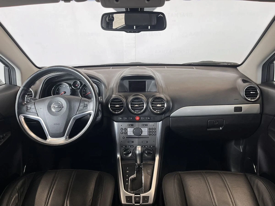 Opel Antara, 2013г., полный привод, автомат