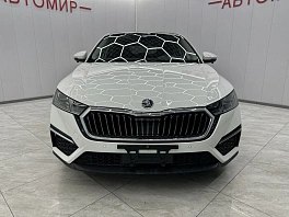 Skoda Octavia, 2022г, передний привод, робот