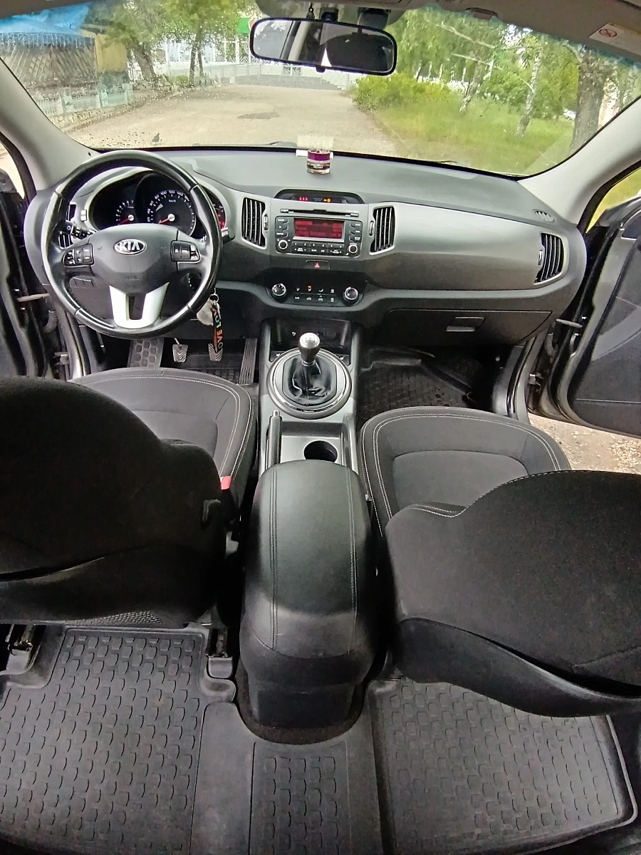 Kia Sportage, 2012г., передний привод, автомат
