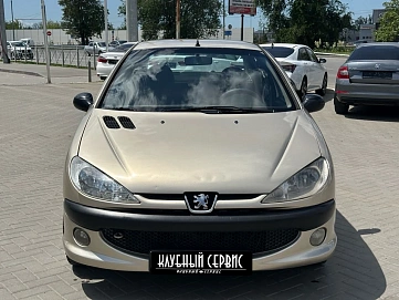 Peugeot 206, 2008г, передний привод, механика