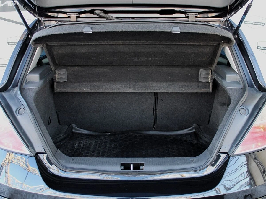 Opel Astra, 2007г., передний привод, автомат