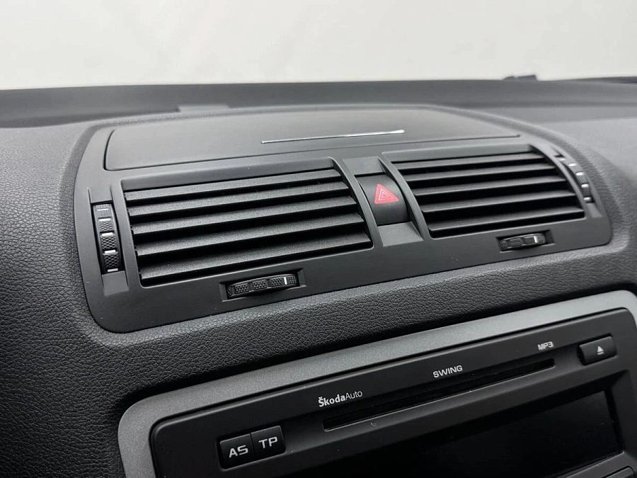 Skoda Octavia, 2011г., передний привод, робот