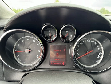 Opel Astra, 2013г, передний привод, автомат