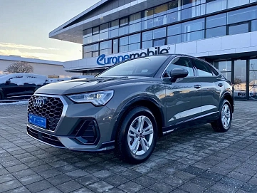 Audi Q3, 2022г, передний привод, робот