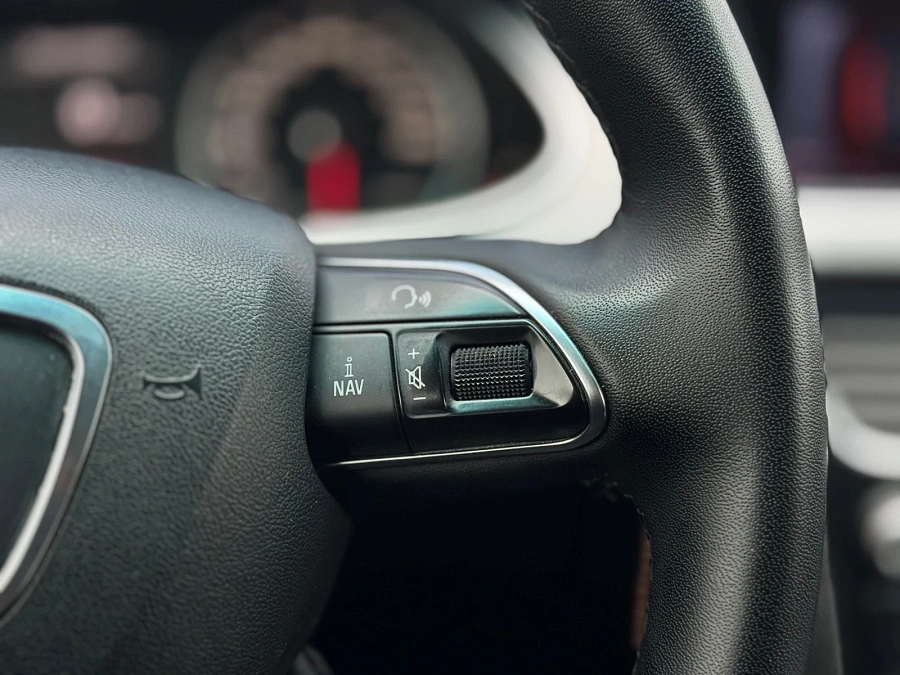 Audi A4, 2012г., передний привод, вариатор