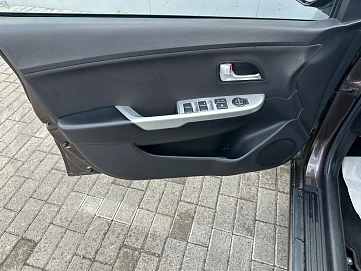 Kia Rio, 2015г, передний привод, автомат