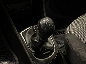 Hyundai Solaris, 2013г, передний привод, механика