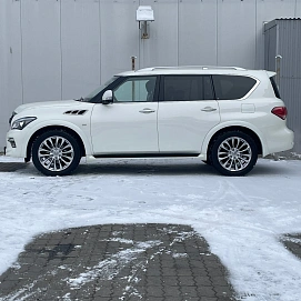 Infiniti QX80, 2017г, передний привод, автомат