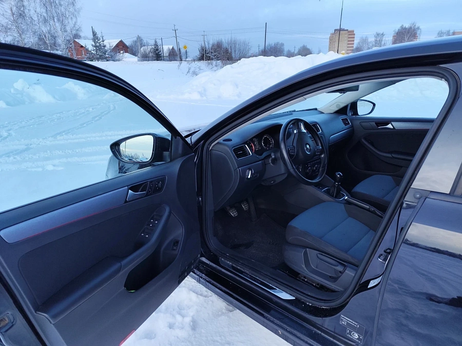 Volkswagen Jetta, 2013г., передний привод, механика