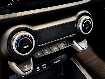 Kia Rio, 2017г, передний привод, механика