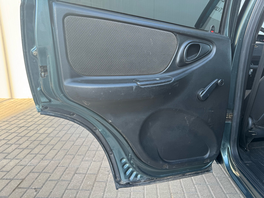 Chevrolet Niva, 2007г., полный привод, механика