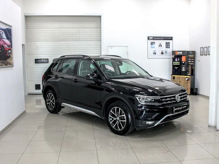 Volkswagen Tiguan, 2019г., полный привод, робот
